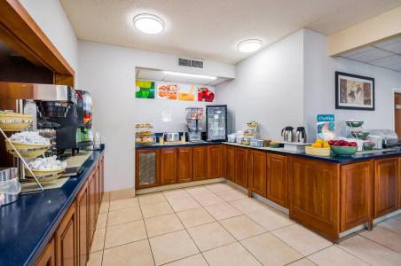 Quality Inn-Central Park Area - 13