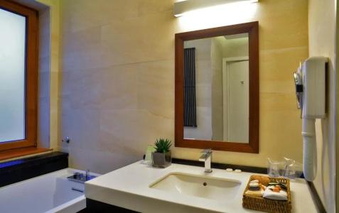 Belgreat Premium Suites - 64