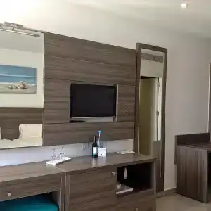 Limanaki Beach & Suites - 36