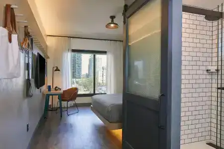 Moxy Atlanta Midtown - 9
