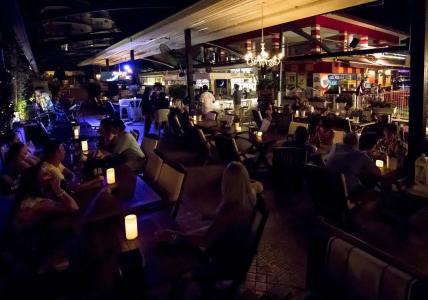 Romance Beach - 33