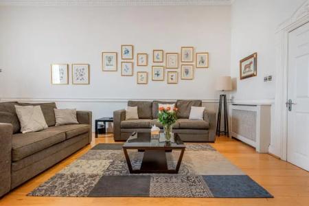 Queensgate Court - 252
