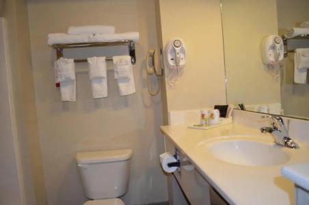 Super 8 By Wyndham/Dfw Apt/North - 32