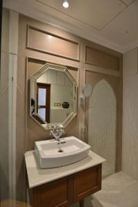 Haveli Dharampura - Unesco Awarded Boutique Heritage - 9