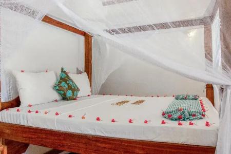 Hakuna Majiwe Beach - 64