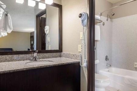 Best Western Mccarran Inn - 64