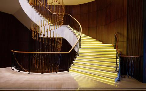 Hilton - 13