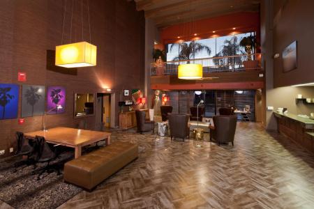 Best Western Plus Thunderbird Suites - 25