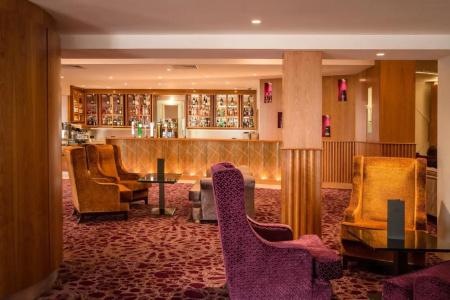 The Stormont - 25