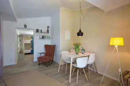 Little Suite - 10