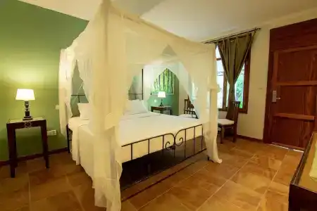 Mediterraneo Boutique - 65