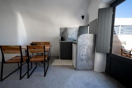 Lotza Studios - 160