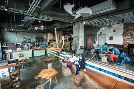 Nui. Hostel & Bar Lounge - 15