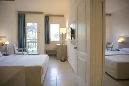 Sea Side Beach Club - 3