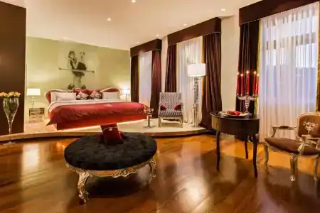 House of Time - Fancy Suites - 43