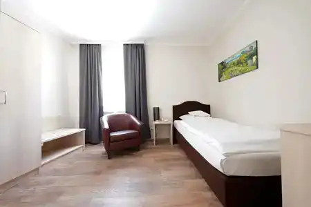 Bayerischer Hof - 39