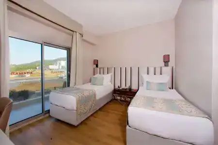 Ramada By Wyndham Soma - 6