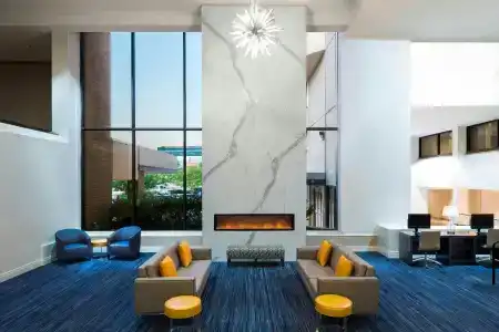 Sheraton Norfolk Waterside - 13