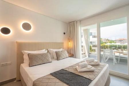 Mirablue Luxury Residences - 282