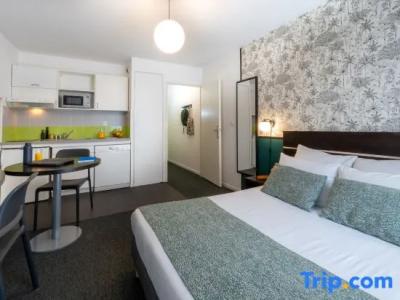 Néméa Appart Nancy Home Suite - 54