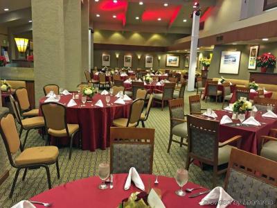 DoubleTree by Hilton - 25