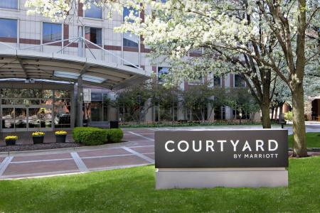 Courtyard Downtown - 25