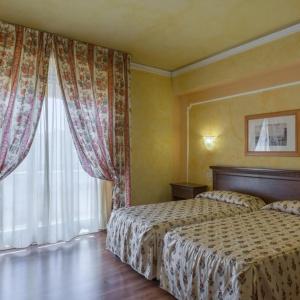 Minerva Palace - 28