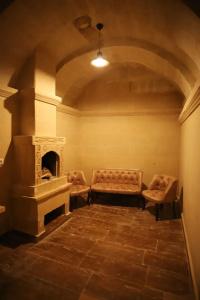 Heritage Cave Inn - 124