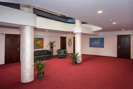 Tauras Center - 30