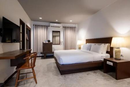 Rose Bay Resort - 89