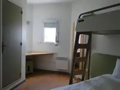 ibis Budget Caen Memorial - 1