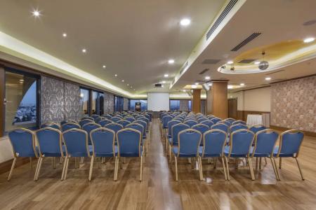 Merit Lefkosa Casino & Spa - 9