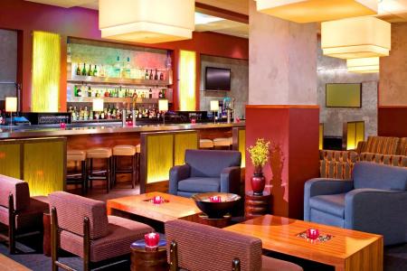 Four Points by Sheraton Downtown - 15