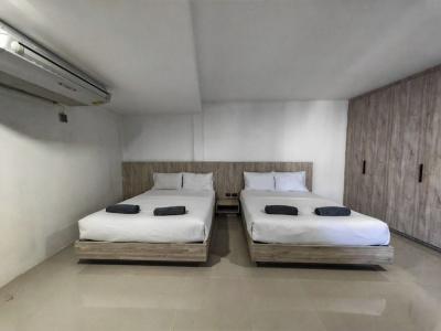 Oyo 426 All Day Hostel @ Sukhumvit - 33
