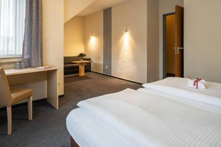 Astoria City Resort - 4