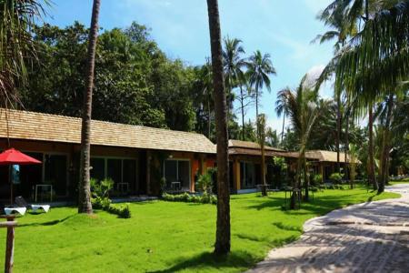 Peninsula Beach Resort - 13