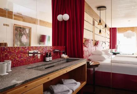 Small Luxury of the World - DasPosthotel - 5