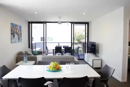 Synergy Broadbeach - Official - 3