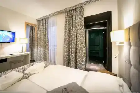 Boutique Exclusive B&B - 120