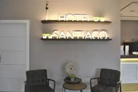 Santiago León - 0