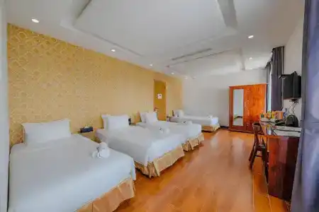 Queen's Finger Da Nang - 60