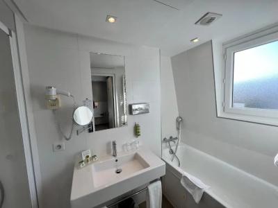Holiday Inn Paris-Auteuil, An Ihg - 6