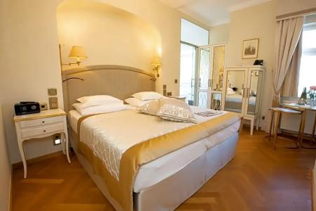 Schloss Mönchstein - 73