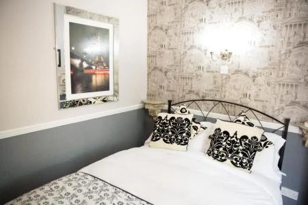 The Ascott - 24
