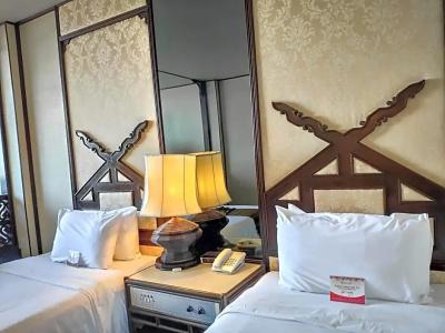 Chiang Mai Orchid - 101