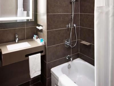 Novotel North York - 8
