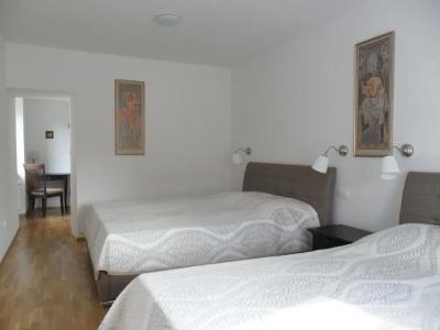 Kollmann Rooms and - 4