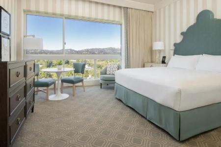 The Beverly Hilton - 73