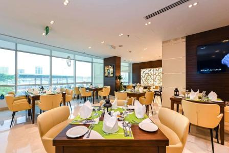 Ramada Encore by Wyndham - 24