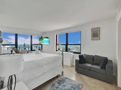 The Alexander All Suites - 260